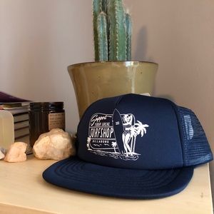 Billabong women’s navy blue trucker hat